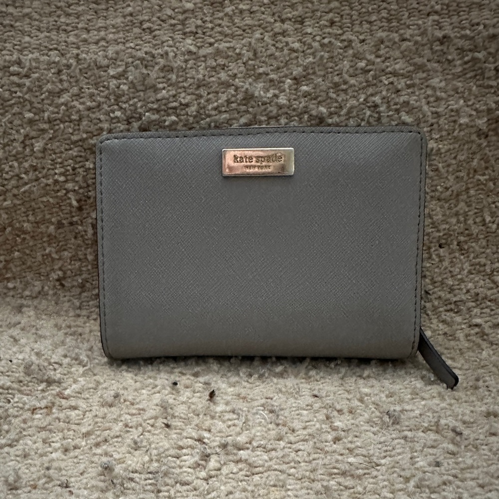 Kate Spade Grey Wallet